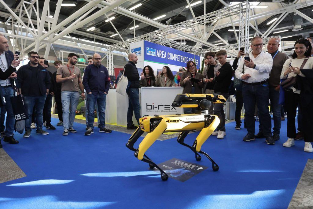 MECSPEBO25-26-1024x683